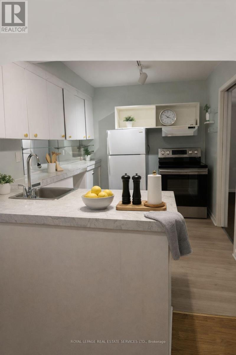 Ground Floor - 178 Morningside Avenue, Toronto, Ontario  M6S 1E3 - Photo 15 - W12985588