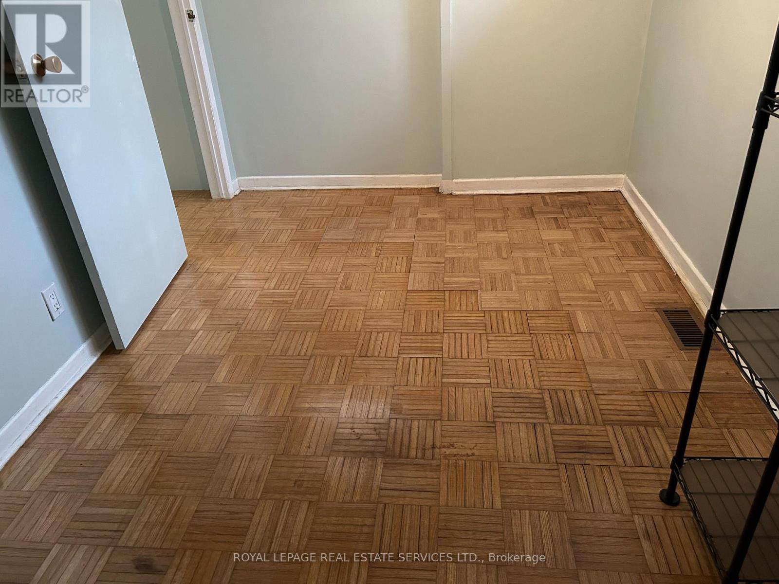 Ground Floor - 178 Morningside Avenue, Toronto, Ontario  M6S 1E3 - Photo 16 - W12985588