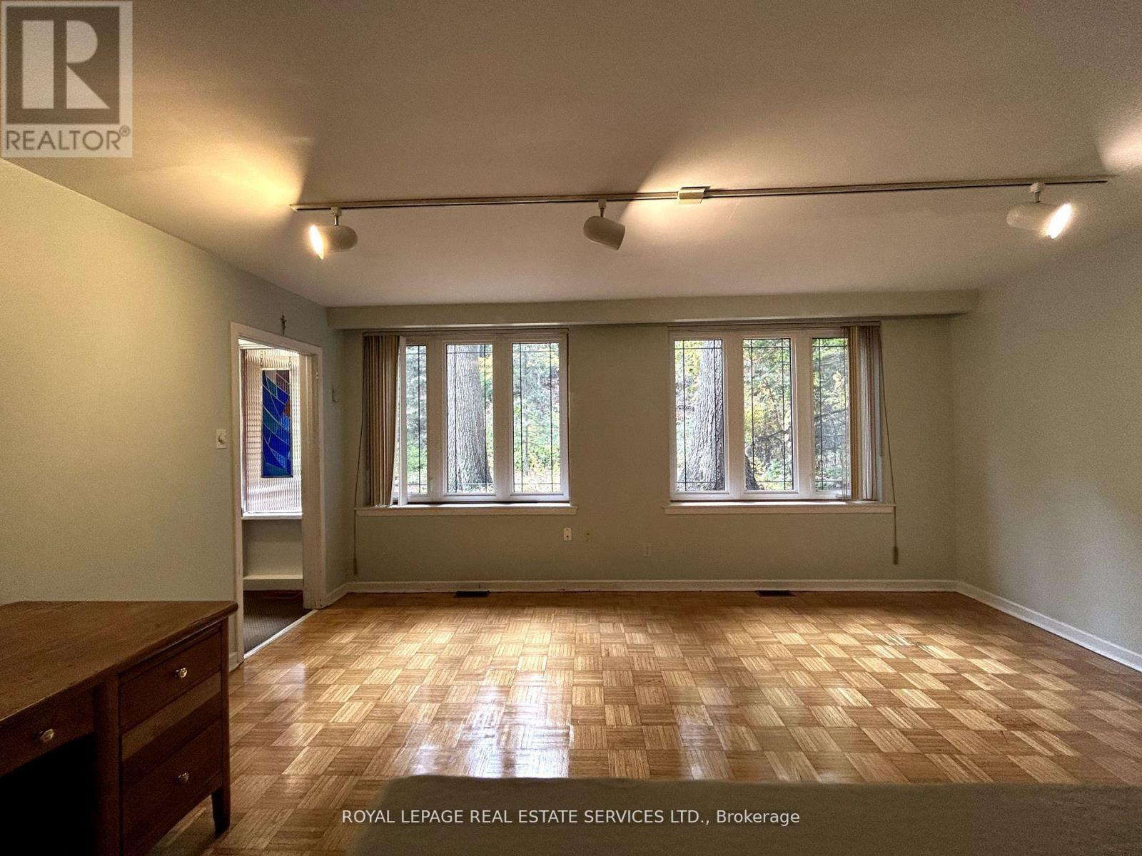 Ground Floor - 178 Morningside Avenue, Toronto, Ontario  M6S 1E3 - Photo 18 - W12985588