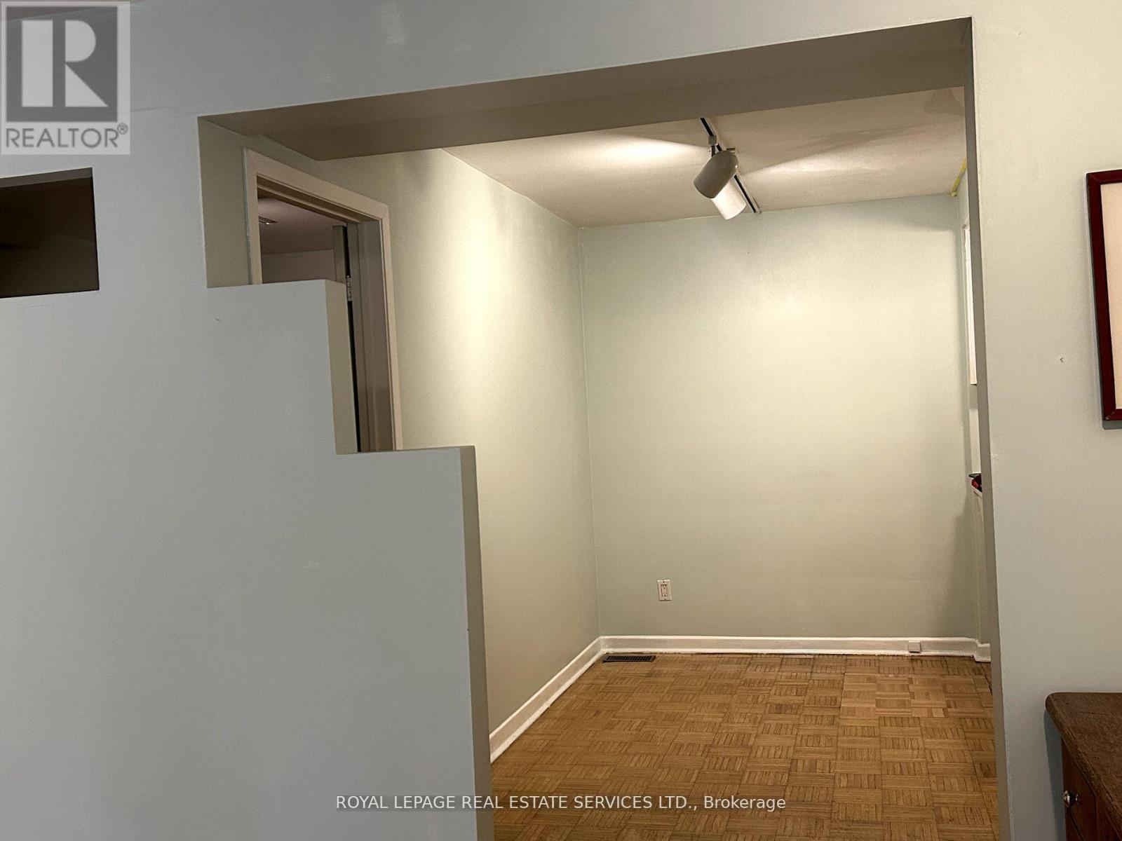 Ground Floor - 178 Morningside Avenue, Toronto, Ontario  M6S 1E3 - Photo 26 - W12985588