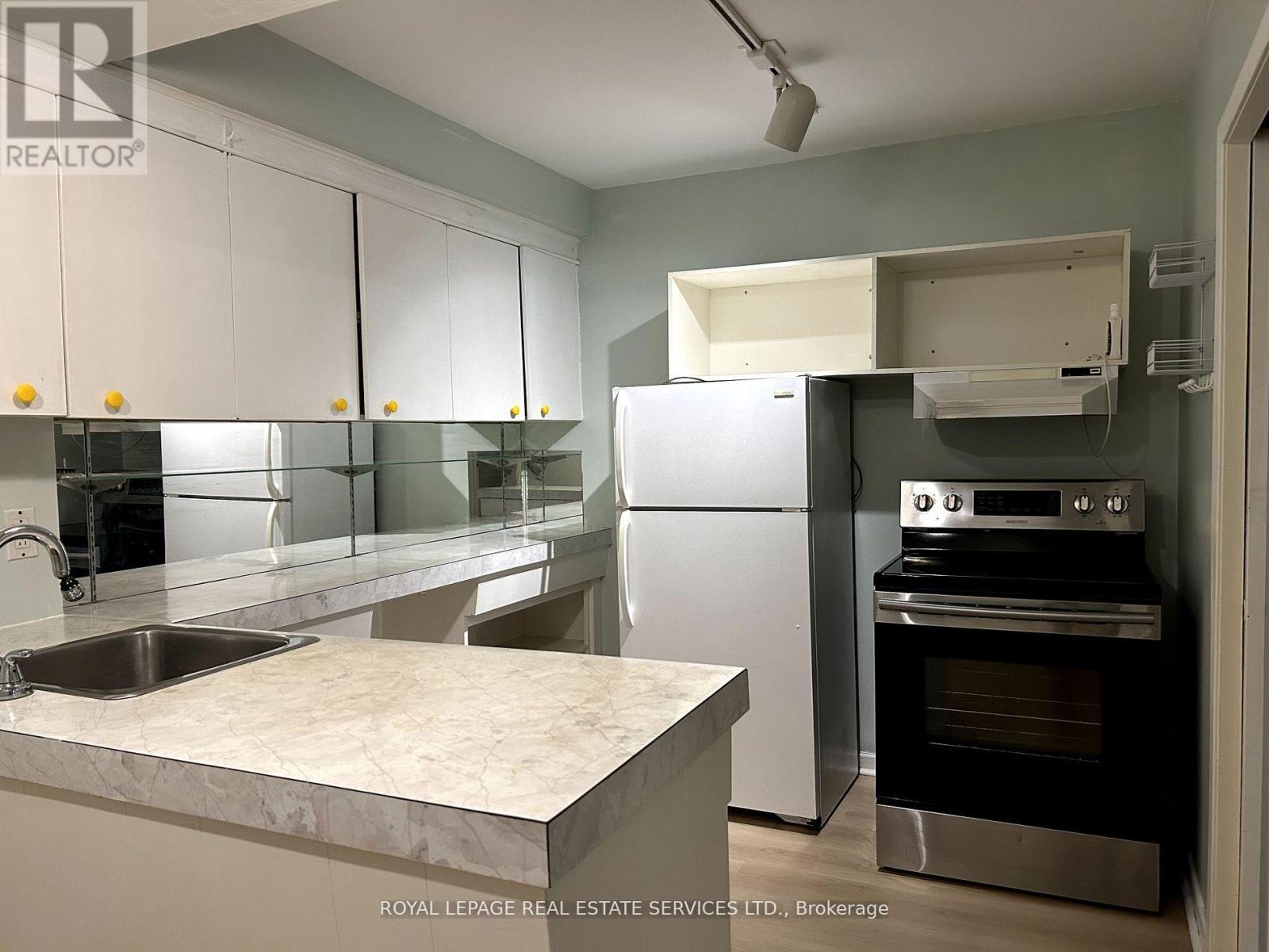 Ground Floor - 178 Morningside Avenue, Toronto, Ontario  M6S 1E3 - Photo 31 - W12985588