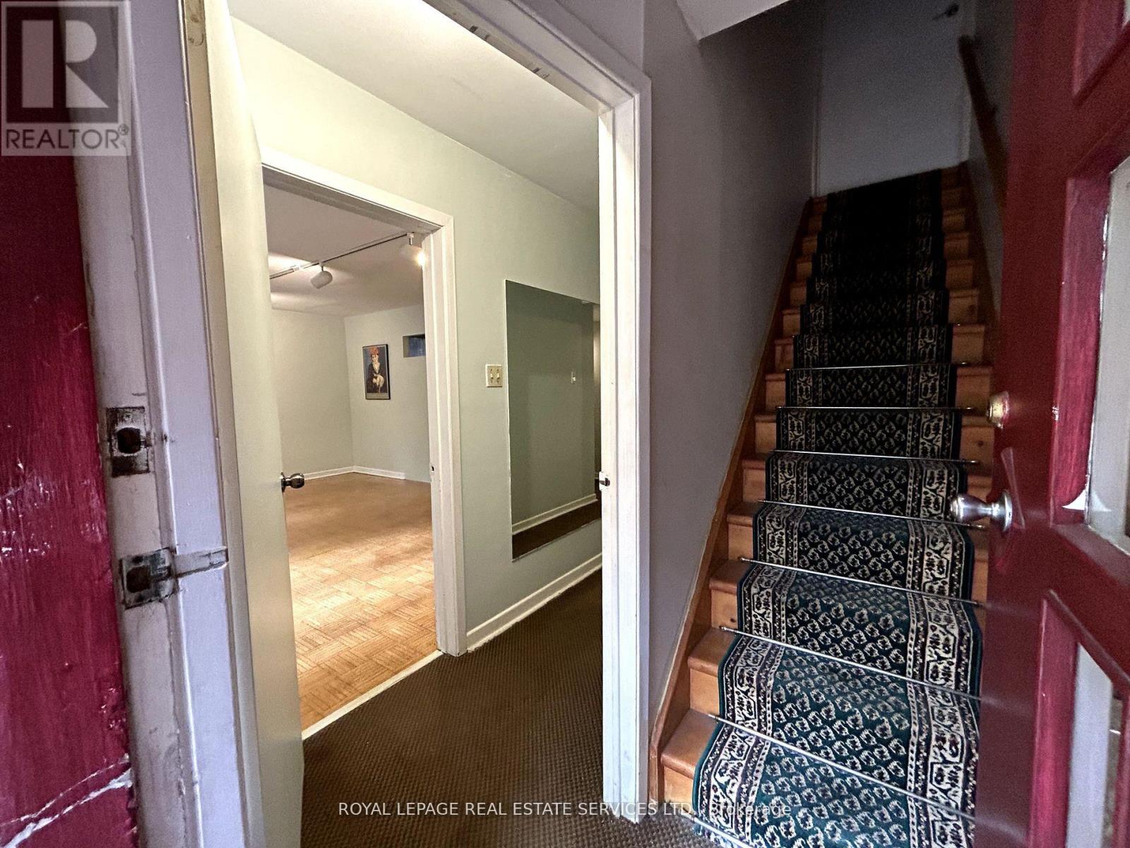 Ground Floor - 178 Morningside Avenue, Toronto, Ontario  M6S 1E3 - Photo 8 - W12985588