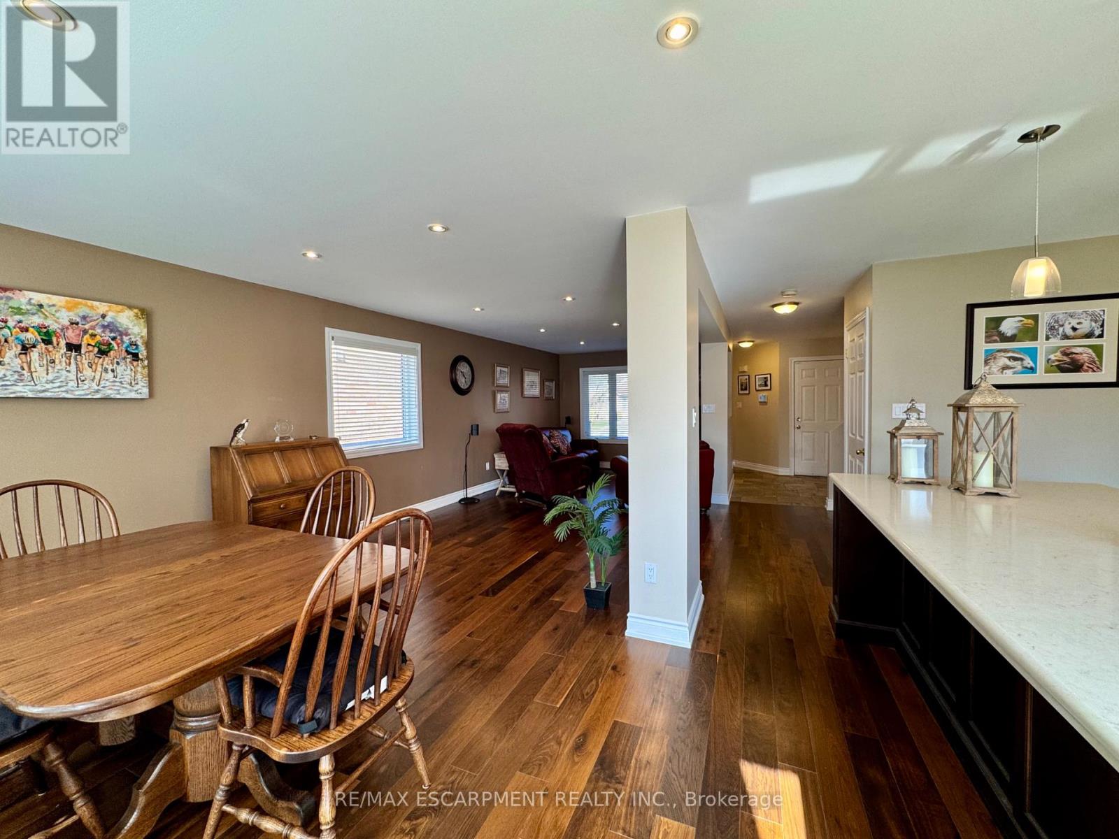 4126 Bianca Forest Drive, Burlington, Ontario  L7M 4L5 - Photo 26 - W12985592