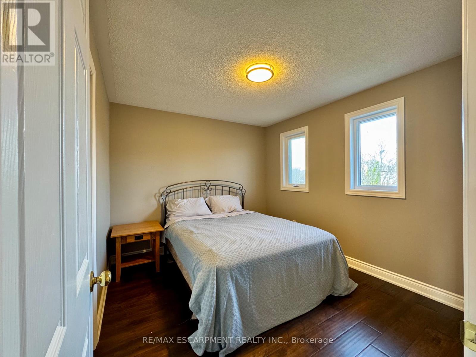 4126 Bianca Forest Drive, Burlington, Ontario  L7M 4L5 - Photo 37 - W12985592