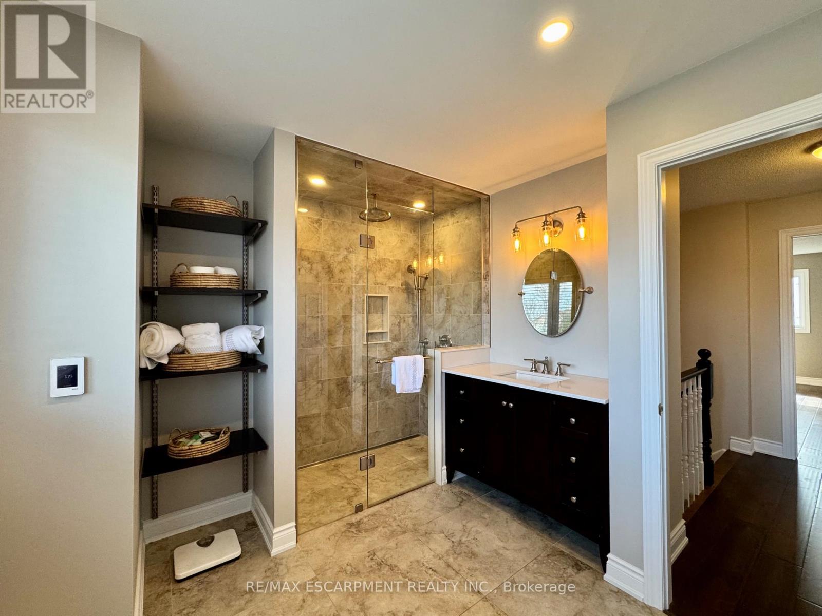 4126 Bianca Forest Drive, Burlington, Ontario  L7M 4L5 - Photo 42 - W12985592