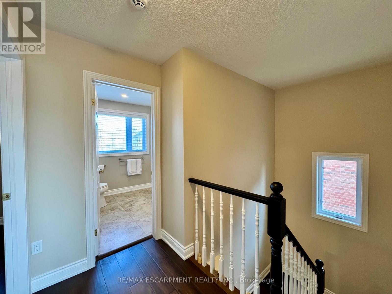 4126 Bianca Forest Drive, Burlington, Ontario  L7M 4L5 - Photo 44 - W12985592