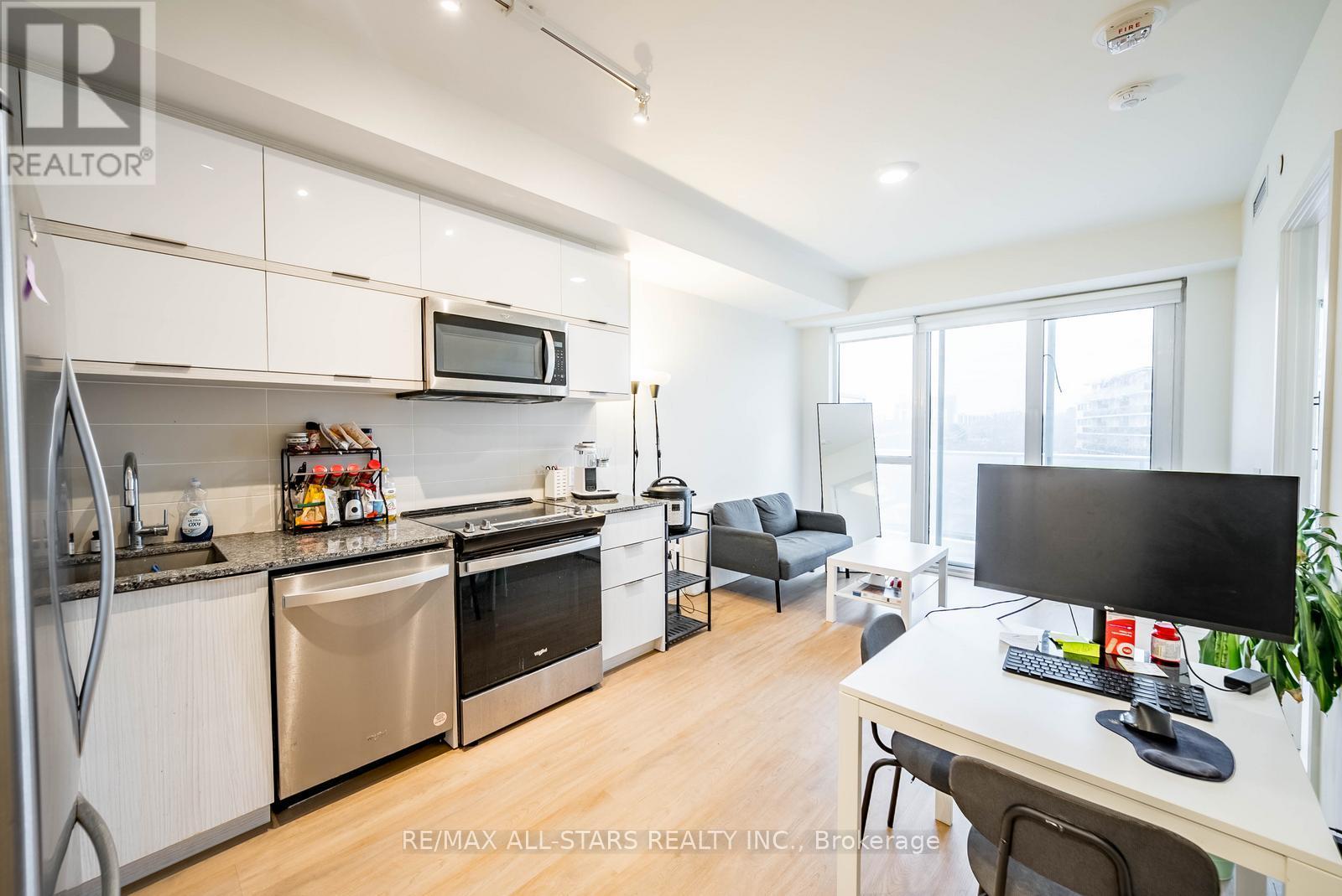 605 - 10 DEERLICK COURT, Toronto, Ontario