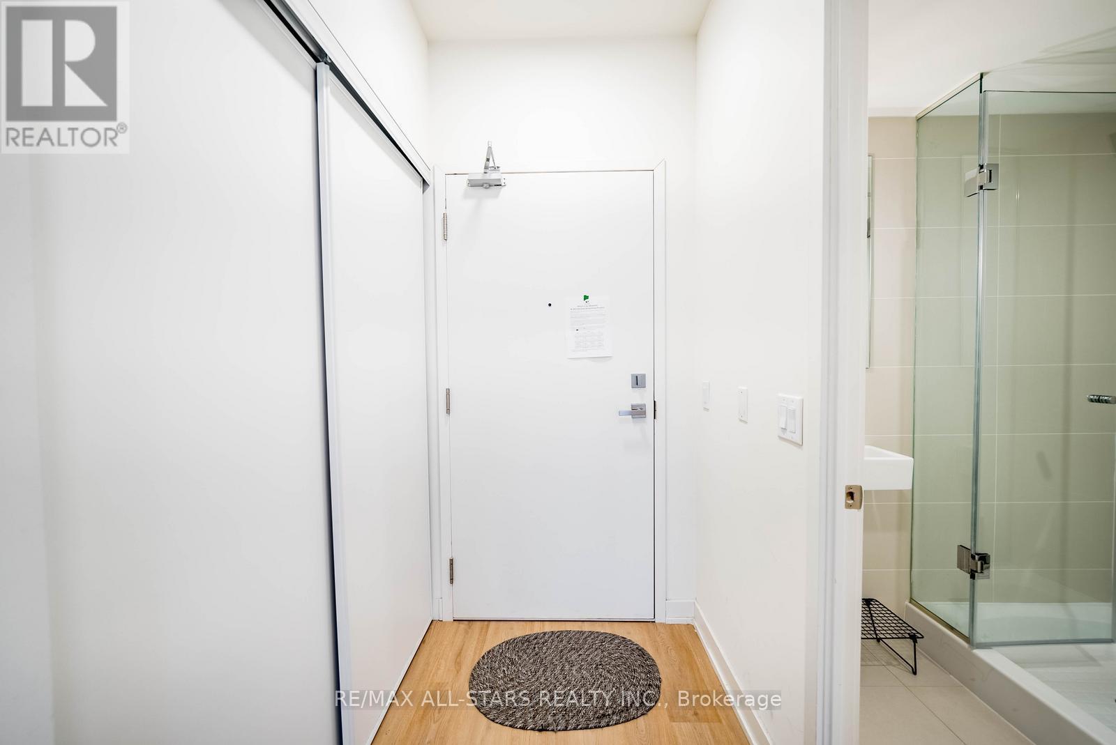 605 - 10 Deerlick Court, Toronto, Ontario  M3A 0A7 - Photo 4 - C12939622