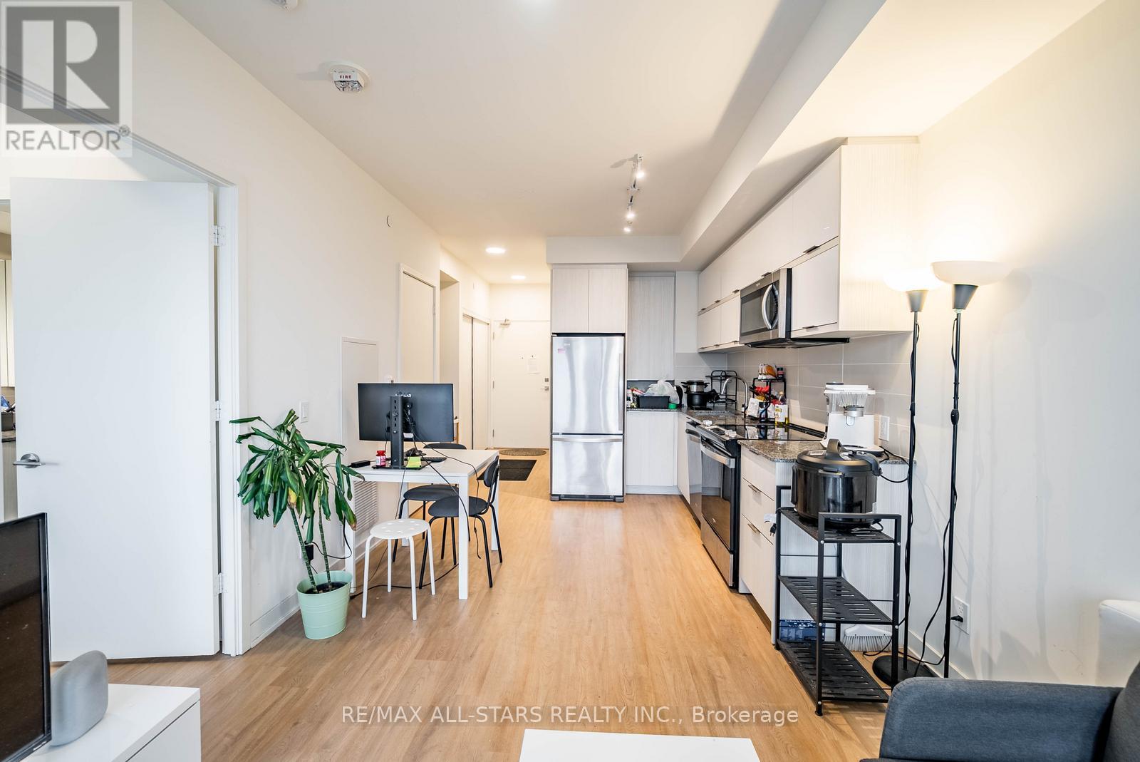 605 - 10 Deerlick Court, Toronto, Ontario  M3A 0A7 - Photo 8 - C12939622