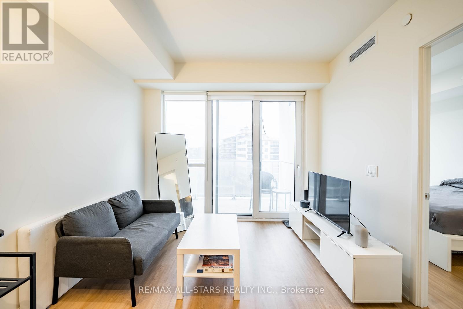 605 - 10 Deerlick Court, Toronto, Ontario  M3A 0A7 - Photo 6 - C12939622