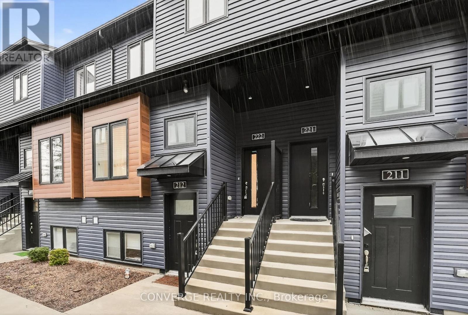 222 - 781 Clare Avenue, Welland, Ontario  L3C 0K1 - Photo 2 - X12985566