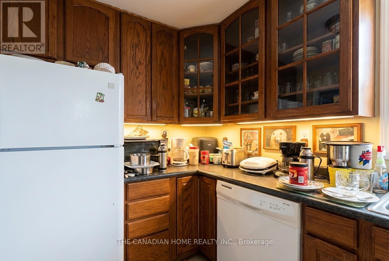 24 Neebig Avenue, Manitouwadge, Ontario  P0T 2C0 - Photo 6 - X12985602