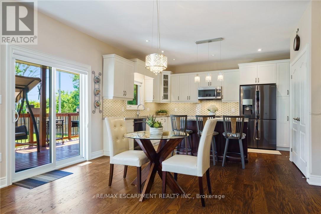 8952 Black Forest Crescent, Niagara Falls, Ontario  L2H 0M8 - Photo 6 - X12985626