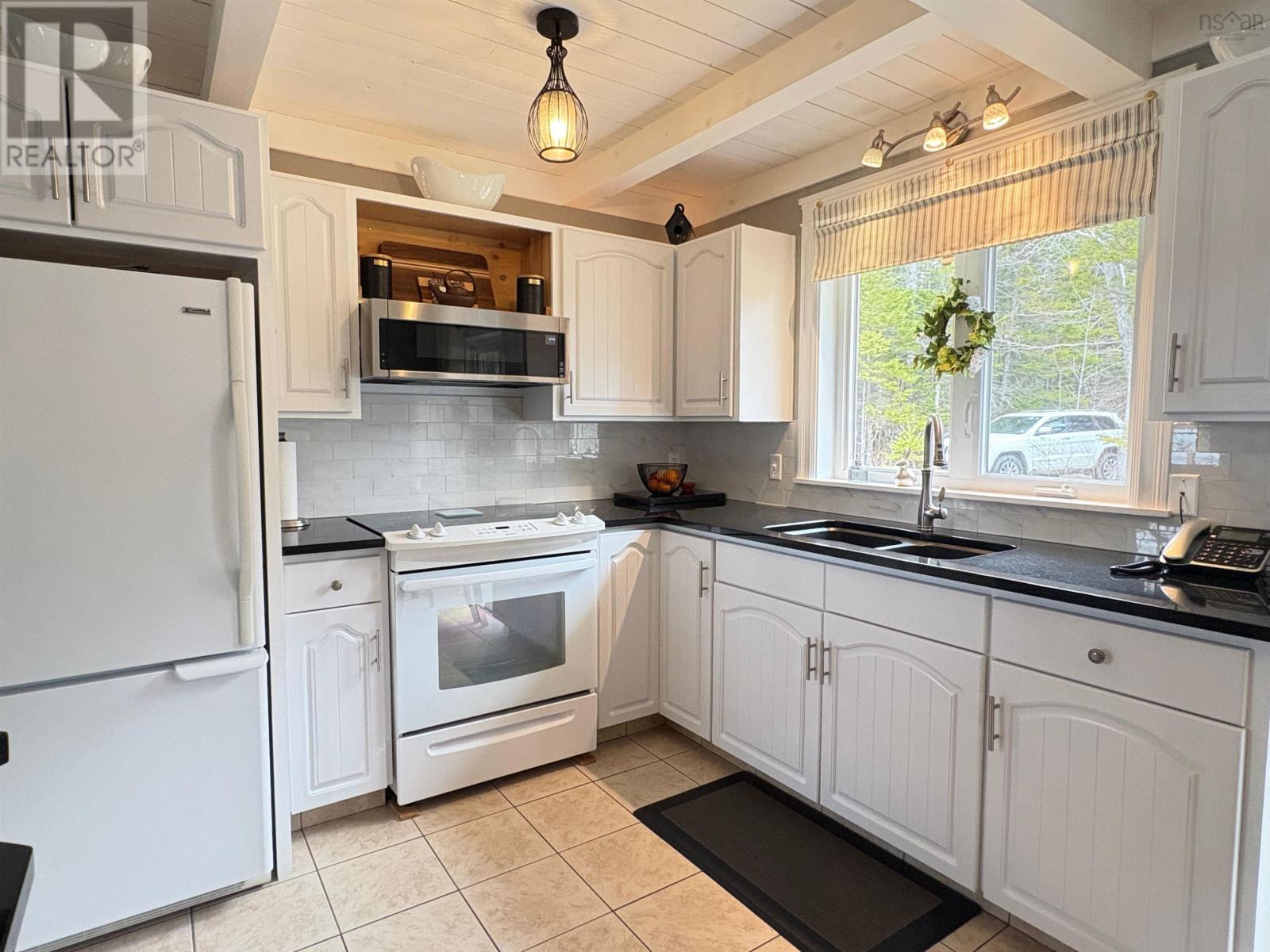 137 Beaver Point Road, North Kemptville, Nova Scotia  B5A 5X9 - Photo 8 - 202606637