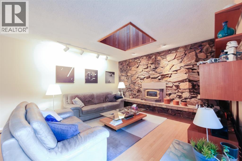 6415 Buckingham Drive, Burnaby, British Columbia  V5E 3Y7 - Photo 12 - R3109976