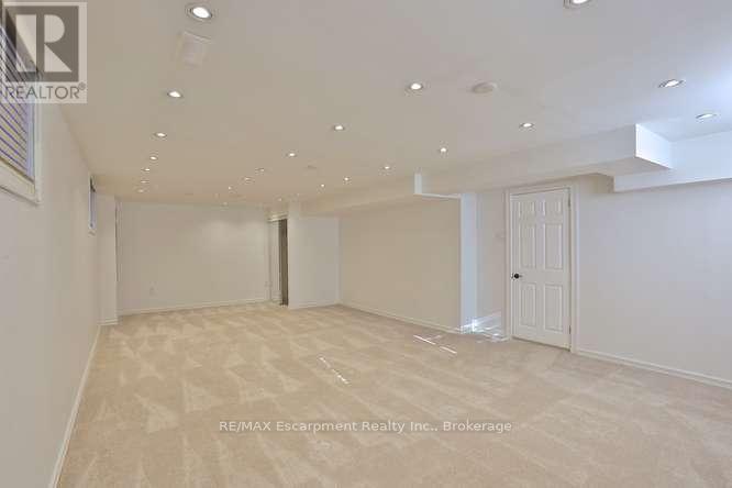 1336 Queen Victoria Avenue, Mississauga, Ontario  L5H 3H3 - Photo 36 - W12985648