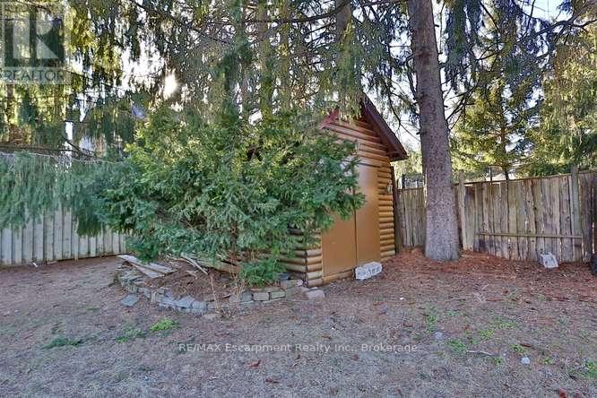 1336 Queen Victoria Avenue, Mississauga, Ontario  L5H 3H3 - Photo 48 - W12985648