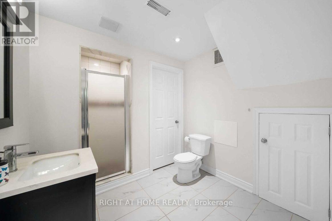 Lower - 9 Alyssum Court, Richmond Hill, Ontario  L4E 4M7 - Photo 11 - N12981168