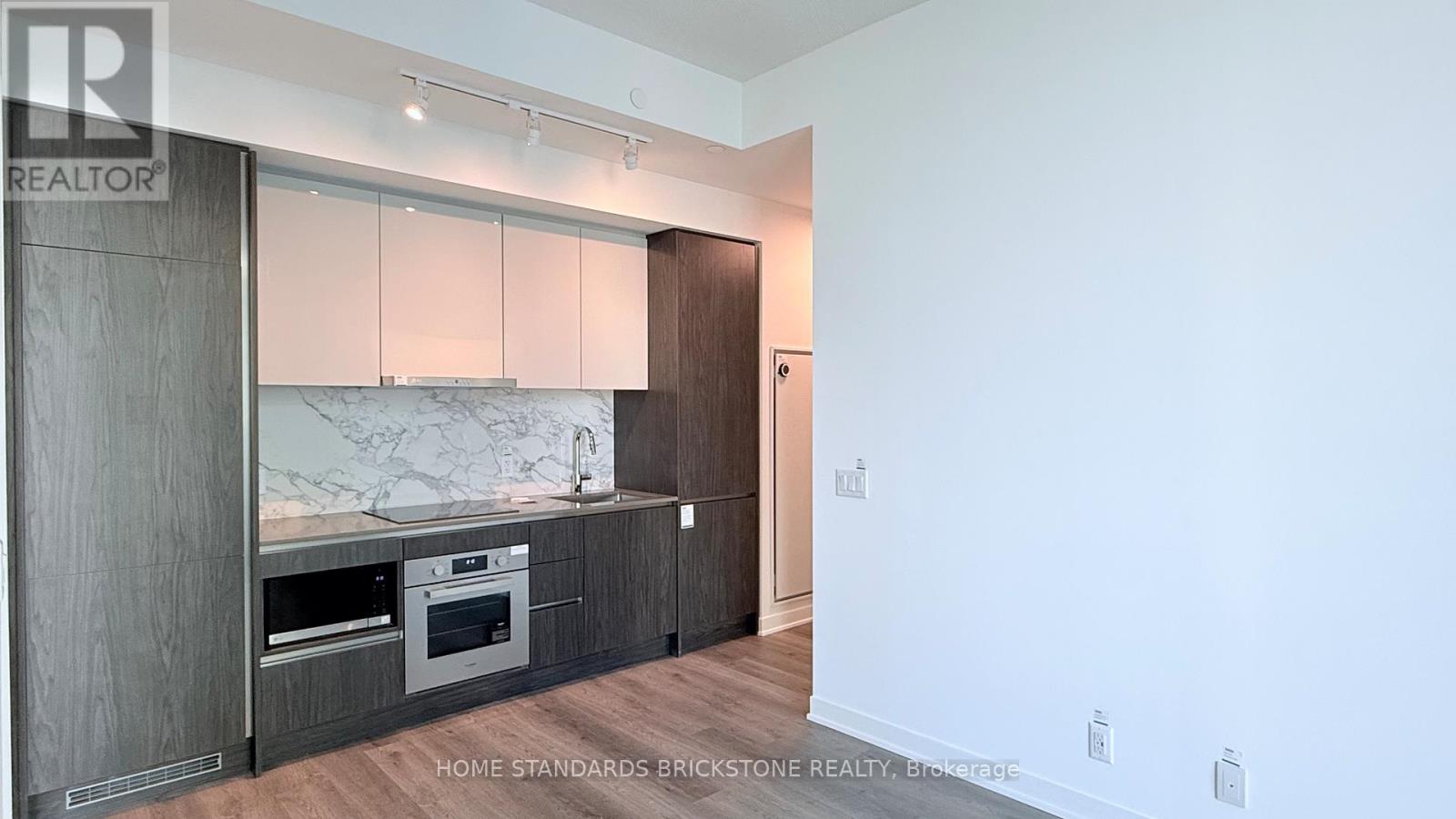 2512 - 180 Front Street E, Toronto, Ontario  M0A 0A9 - Photo 10 - C12931440