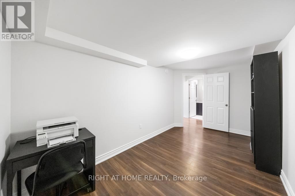 Lower - 9 Alyssum Court, Richmond Hill, Ontario  L4E 4M7 - Photo 5 - N12981168