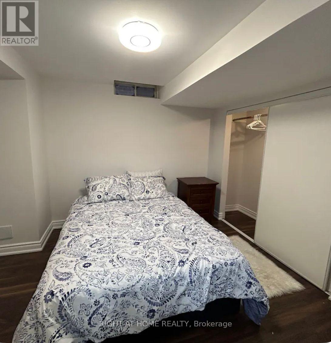 Lower - 9 Alyssum Court, Richmond Hill, Ontario  L4E 4M7 - Photo 8 - N12981168