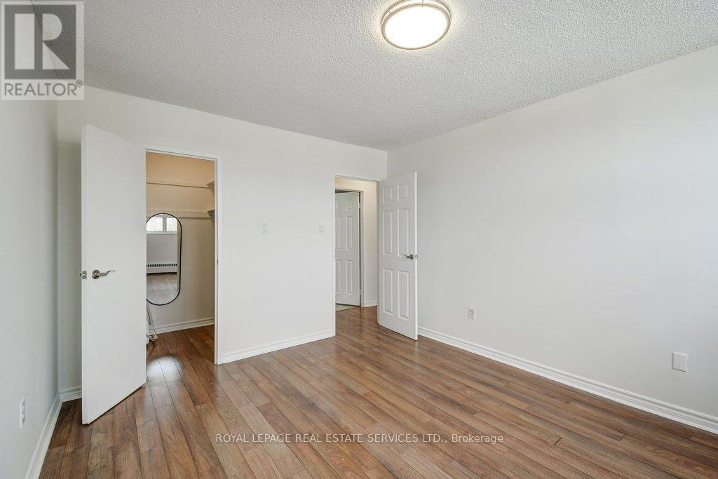 404 - 212 Kerr Street, Oakville, Ontario  L6K 3B1 - Photo 19 - W12983430