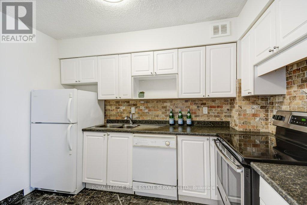 404 - 212 Kerr Street, Oakville, Ontario  L6K 3B1 - Photo 14 - W12983430