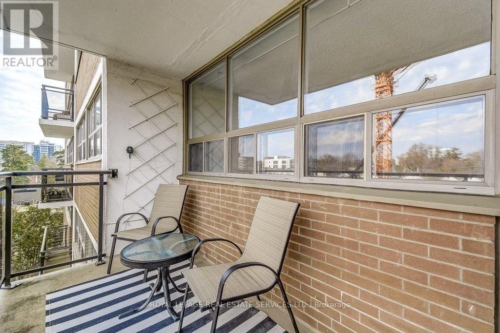 404 - 212 Kerr Street, Oakville, Ontario  L6K 3B1 - Photo 24 - W12983430