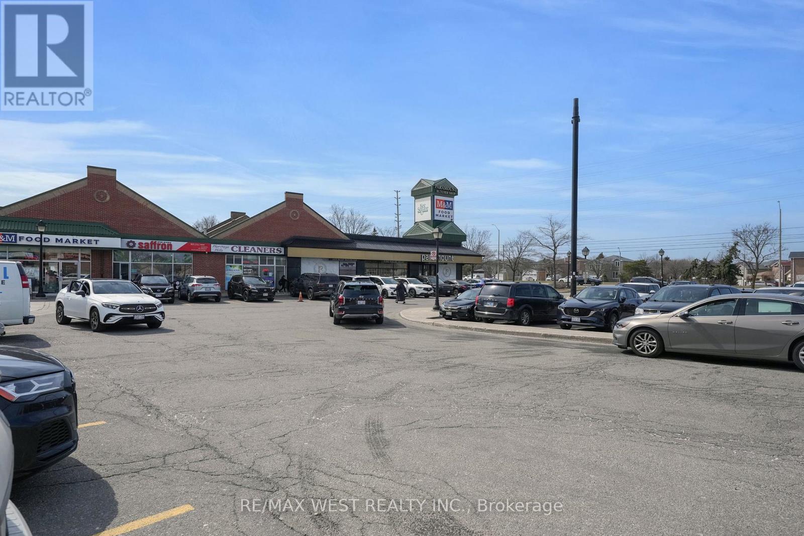 2 - 4646 Heritage Hills Boulevard, Mississauga, Ontario  L5R 1Y3 - Photo 4 - W12985520