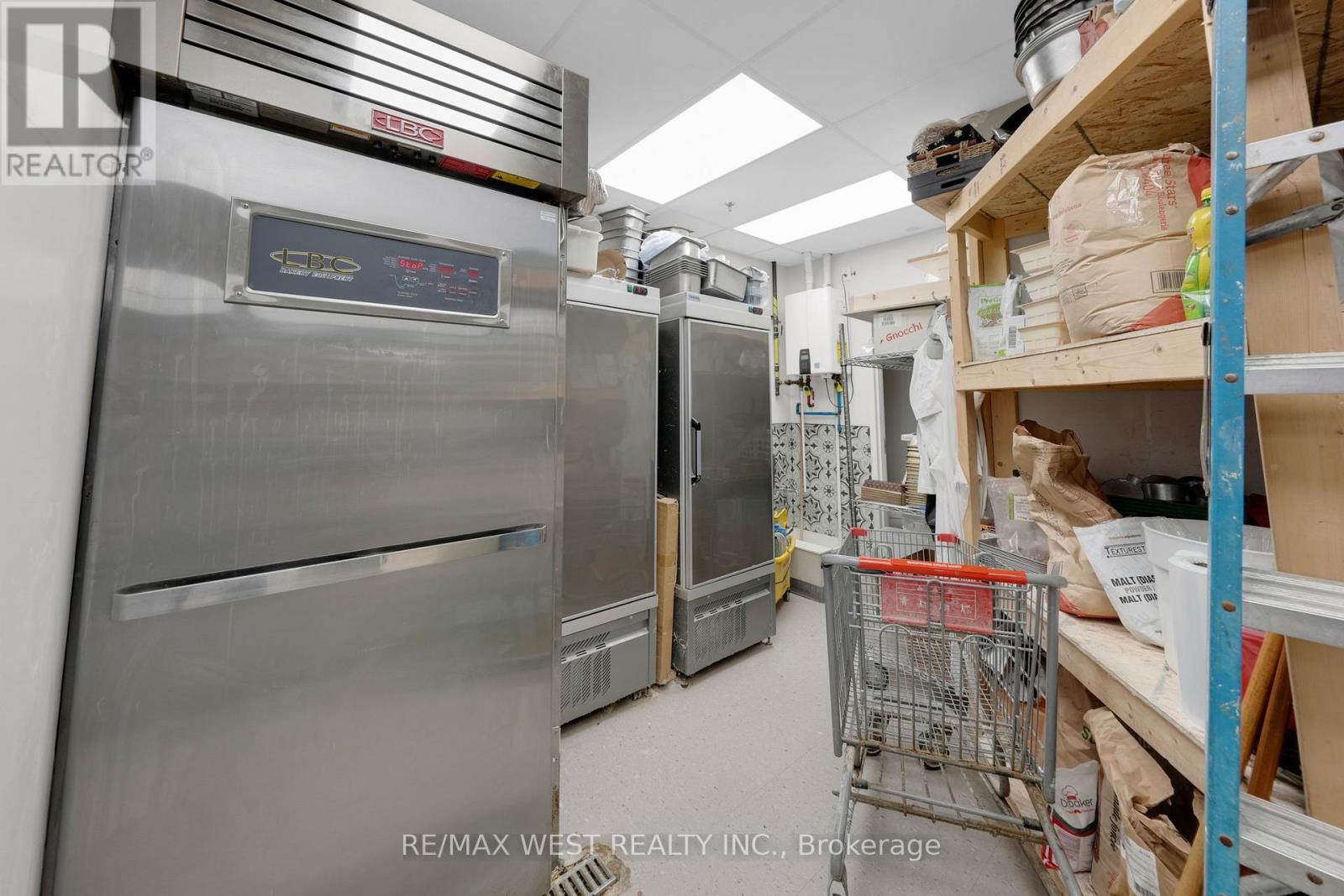 2 - 4646 Heritage Hills Boulevard, Mississauga, Ontario  L5R 1Y3 - Photo 5 - W12985520