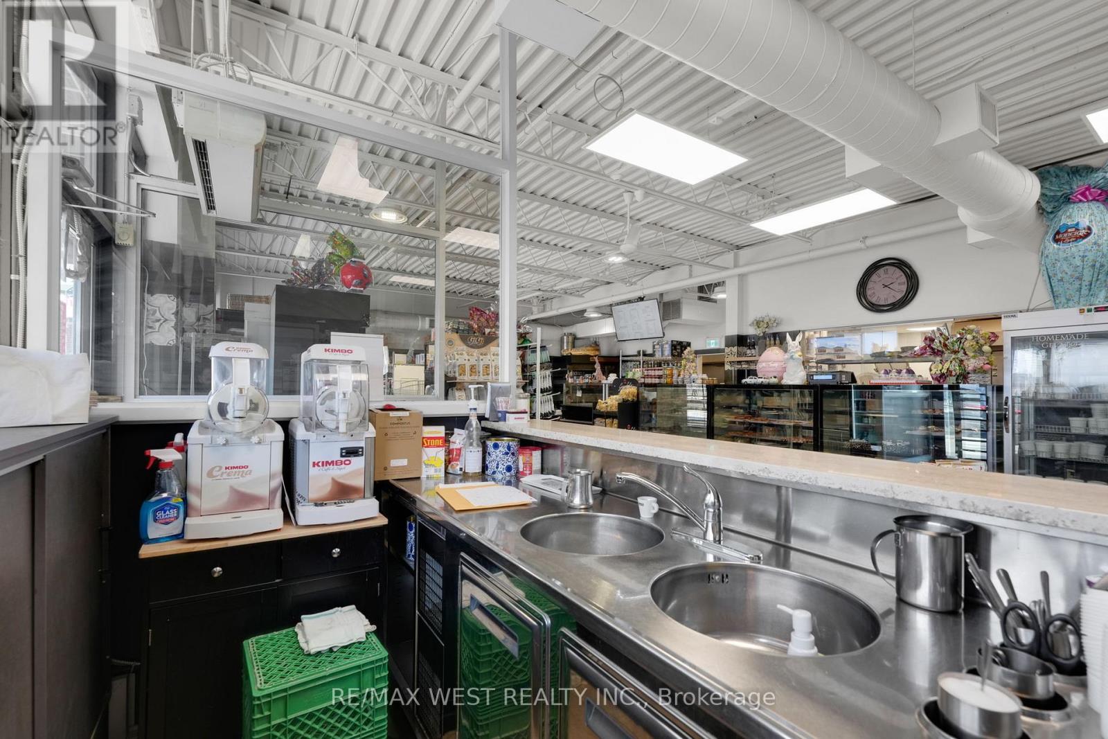 2 - 4646 Heritage Hills Boulevard, Mississauga, Ontario  L5R 1Y3 - Photo 34 - W12985520