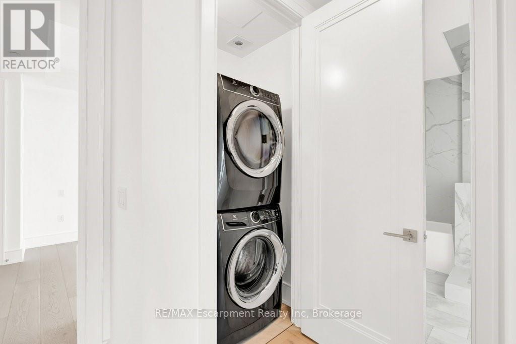 2003 - 2060 Lakeshore Road, Burlington, Ontario  L7R 0G2 - Photo 24 - W12985752