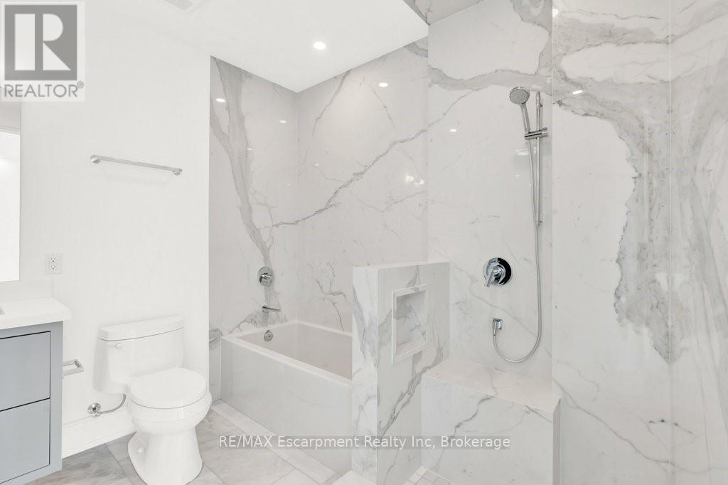 2003 - 2060 Lakeshore Road, Burlington, Ontario  L7R 0G2 - Photo 28 - W12985752