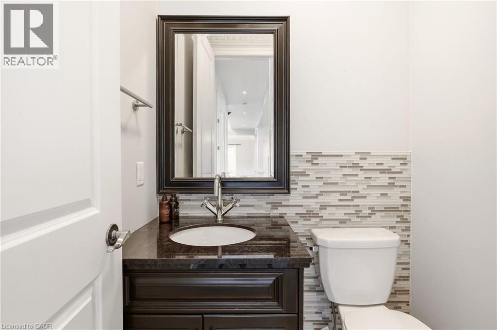 991 Glenwood Avenue, Burlington, Ontario  L7T 2K1 - Photo 11 - 40819269