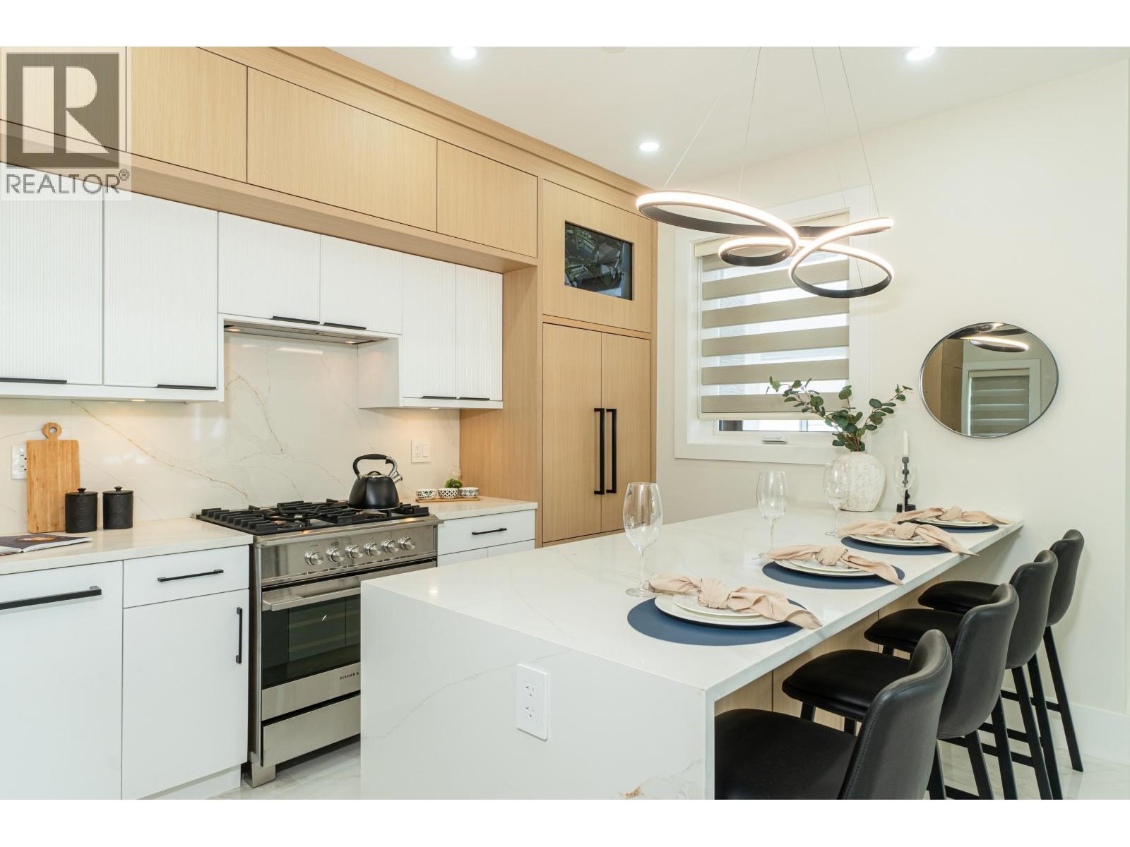 1552 W 66th Avenue, Vancouver, British Columbia V6P 2R9 - Photo 7 - R3109561