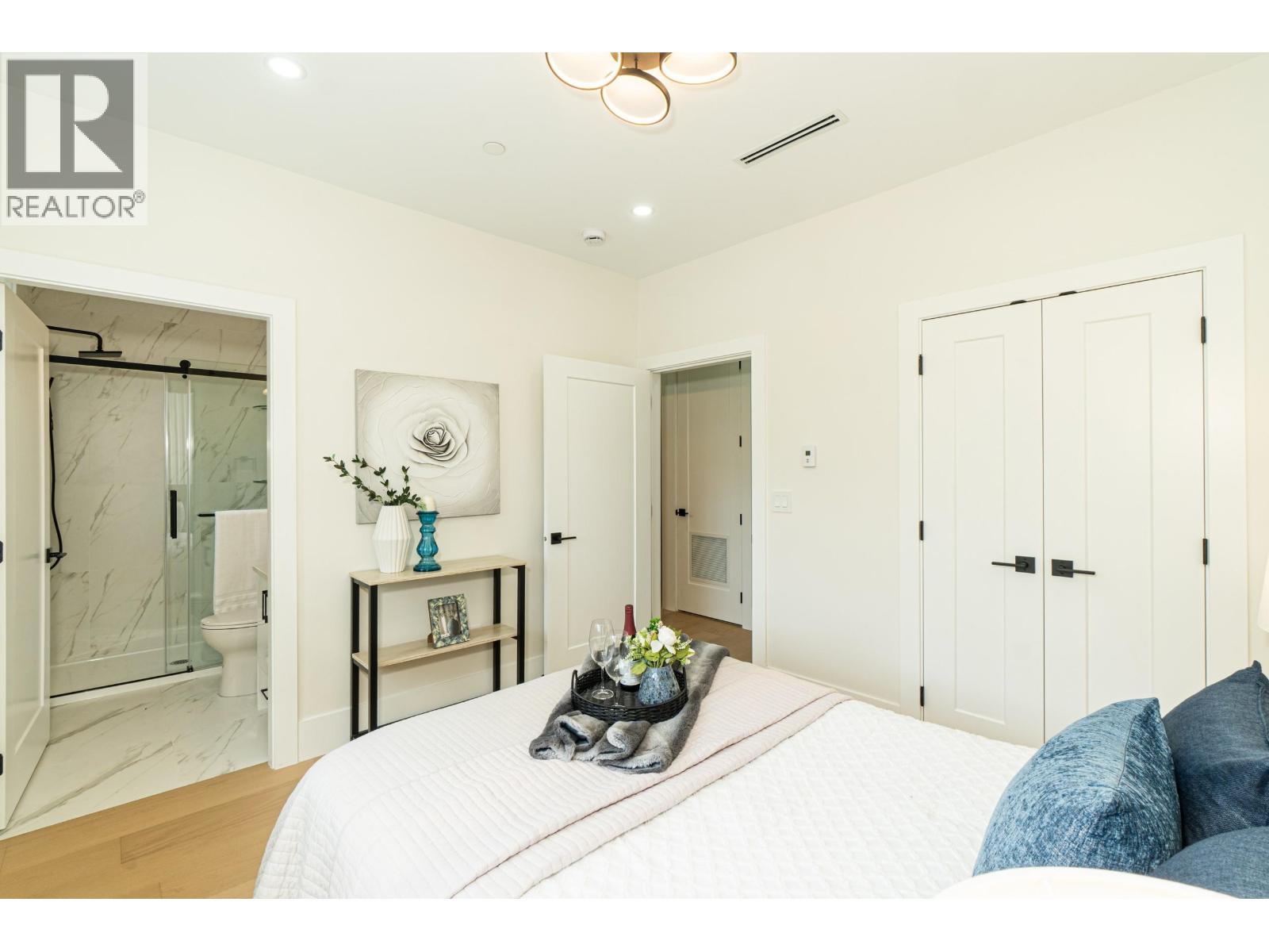 1552 W 66th Avenue, Vancouver, British Columbia V6P 2R9 - Photo 10 - R3109561