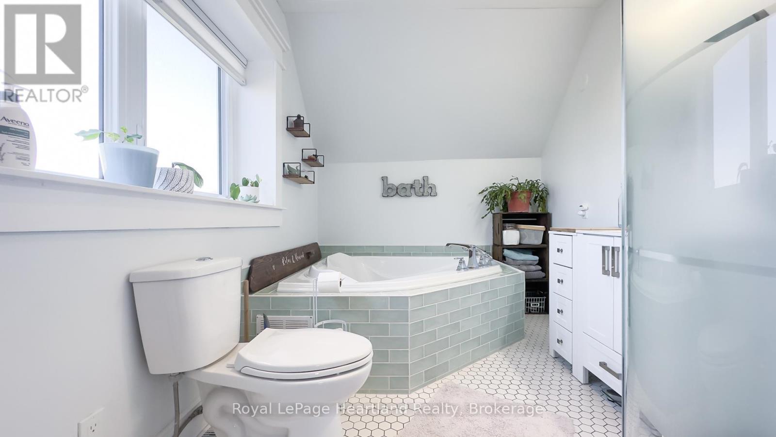 36090 Belfast Road, Ashfield-Colborne-Wawanosh, Ontario  N0G 2H0 - Photo 30 - X12985666