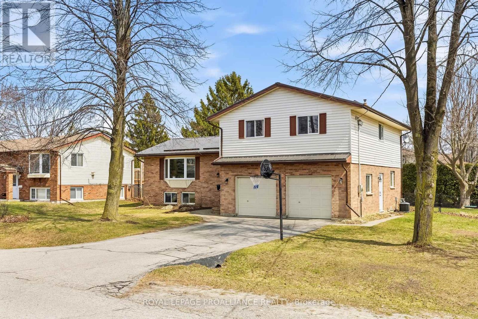 9 Huron Drive, Brighton, Ontario  K0K 1H0 - Photo 2 - X12985710