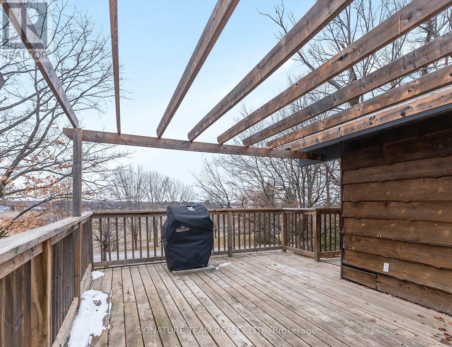 32 Hydro Bay Road, Whitewater Region, Ontario  K0J 1K0 - Photo 2 - X12568890