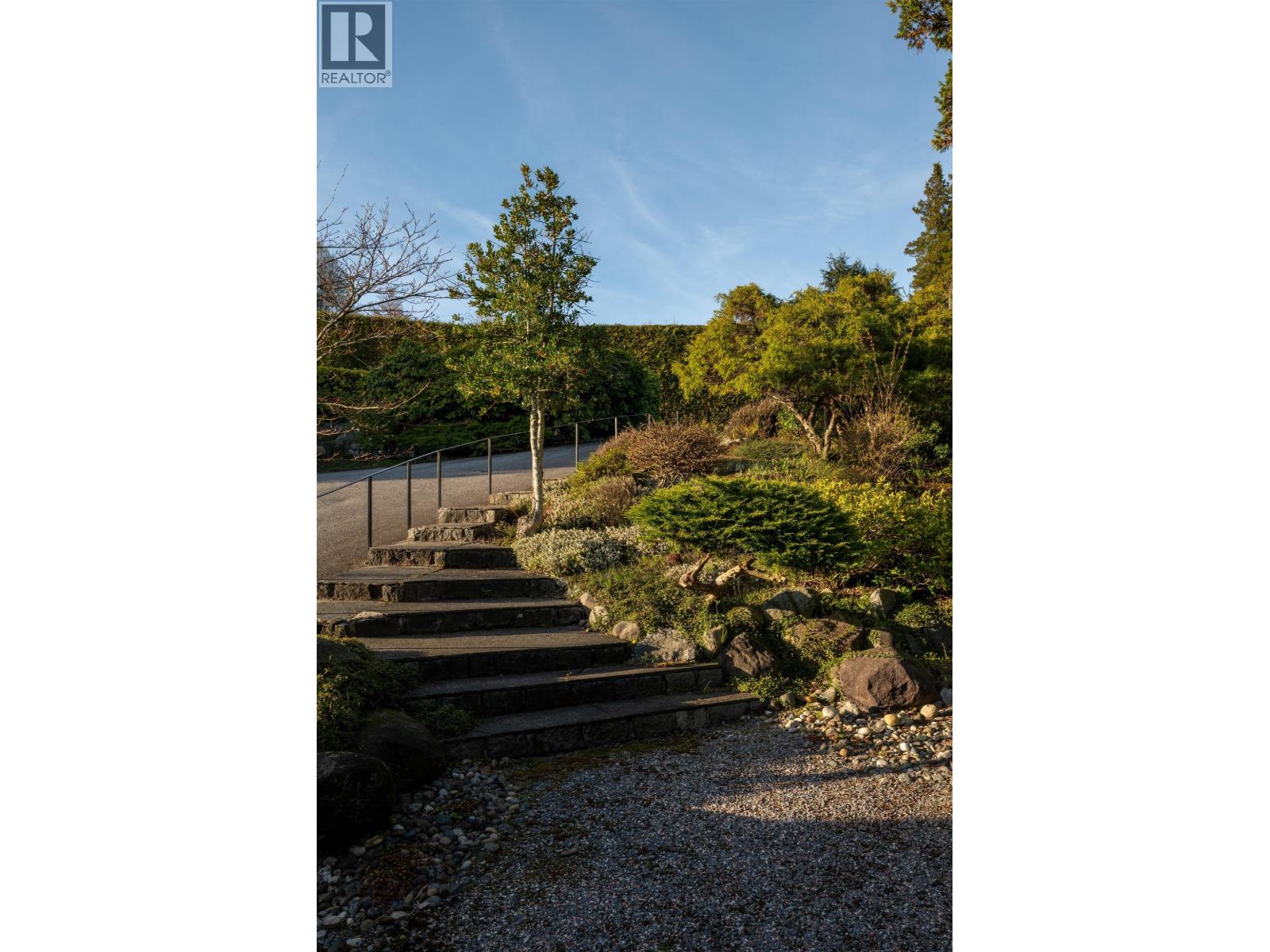 710 Fairmile Road, West Vancouver, British Columbia  V7S 1R2 - Photo 5 - R3110003