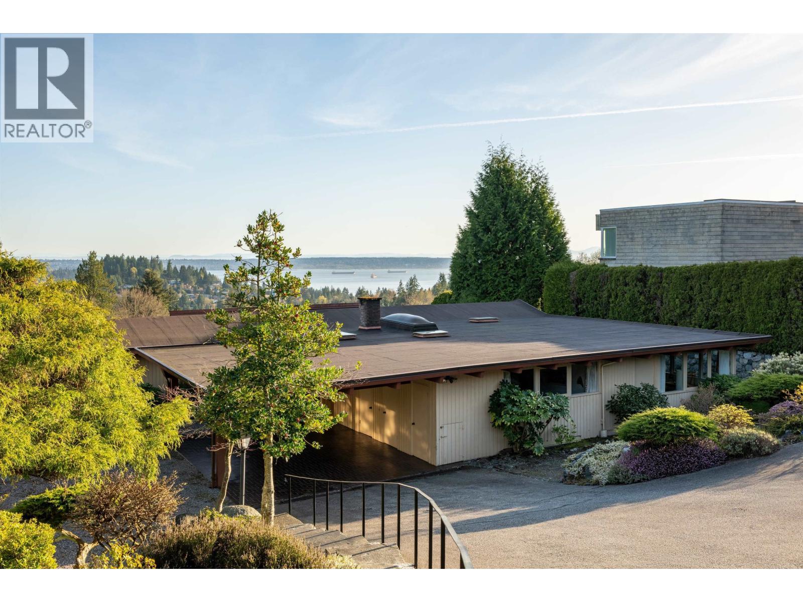 710 Fairmile Road, West Vancouver, British Columbia  V7S 1R2 - Photo 4 - R3110003