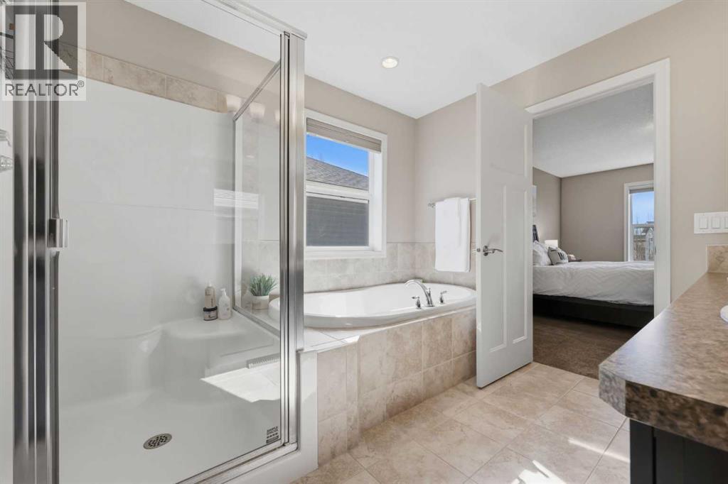 344 Sunset View, Cochrane, Alberta  T4C 0N6 - Photo 21 - A2293770