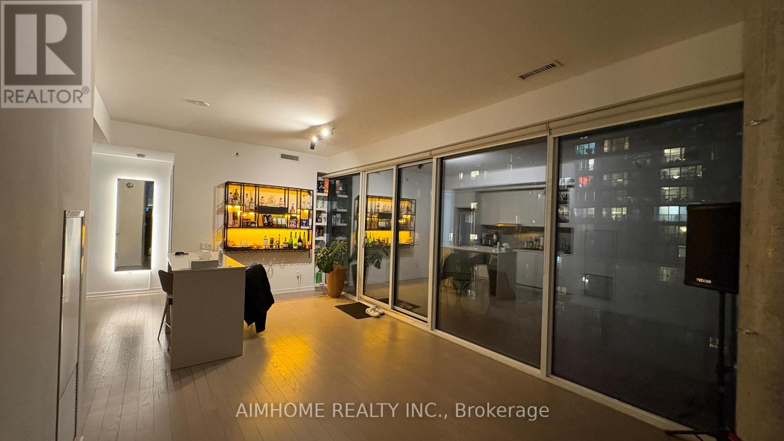 1909 - 101 Peter Street, Toronto, Ontario  M5V 0G6 - Photo 7 - C12985658