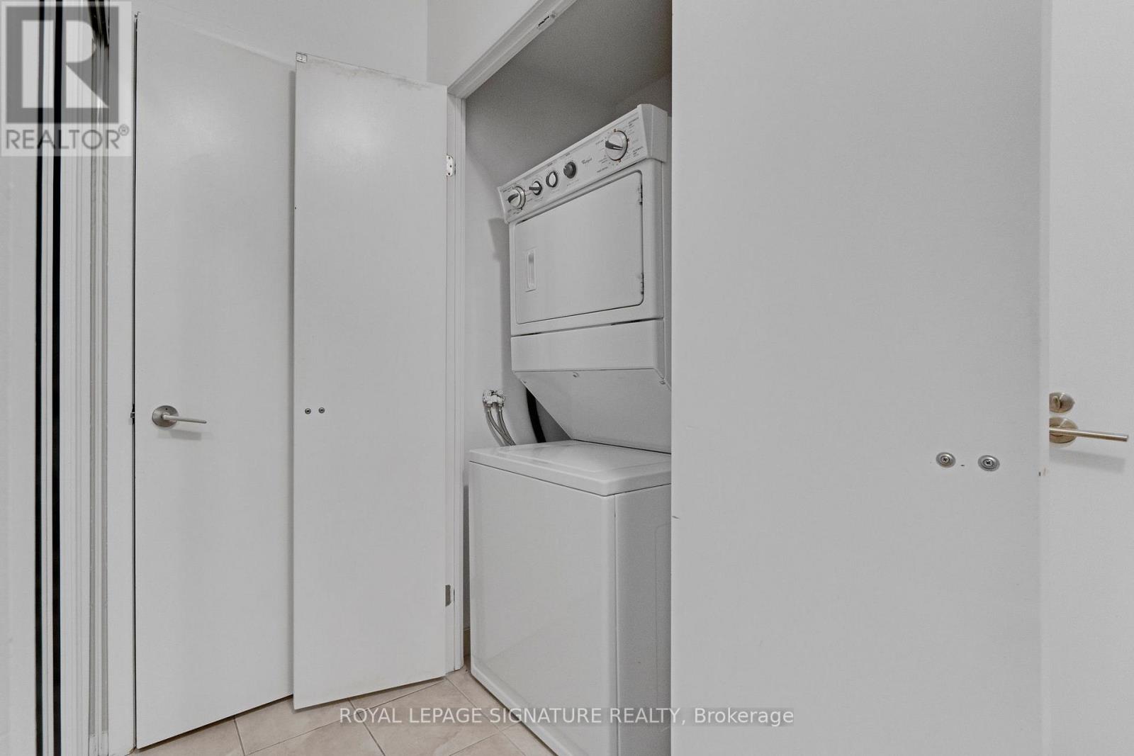 368 - 209 Fort York Boulevard, Toronto, Ontario  M5V 4A1 - Photo 23 - C12985696