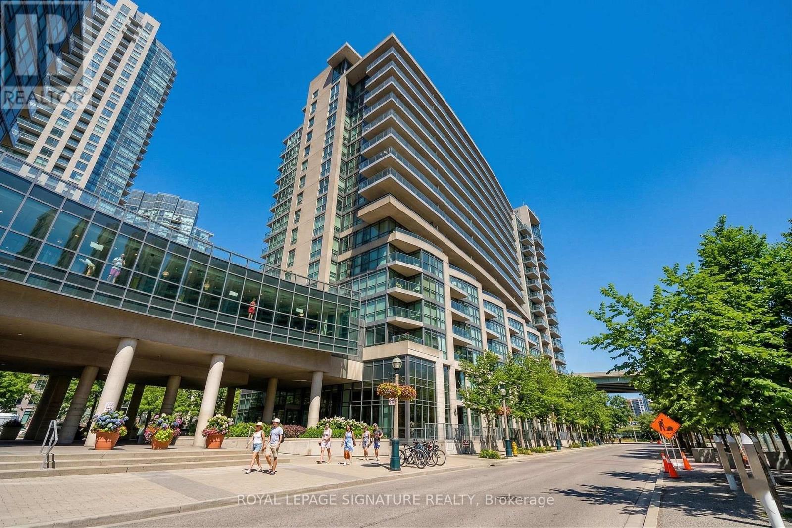 368 - 209 Fort York Boulevard, Toronto, Ontario  M5V 4A1 - Photo 3 - C12985696