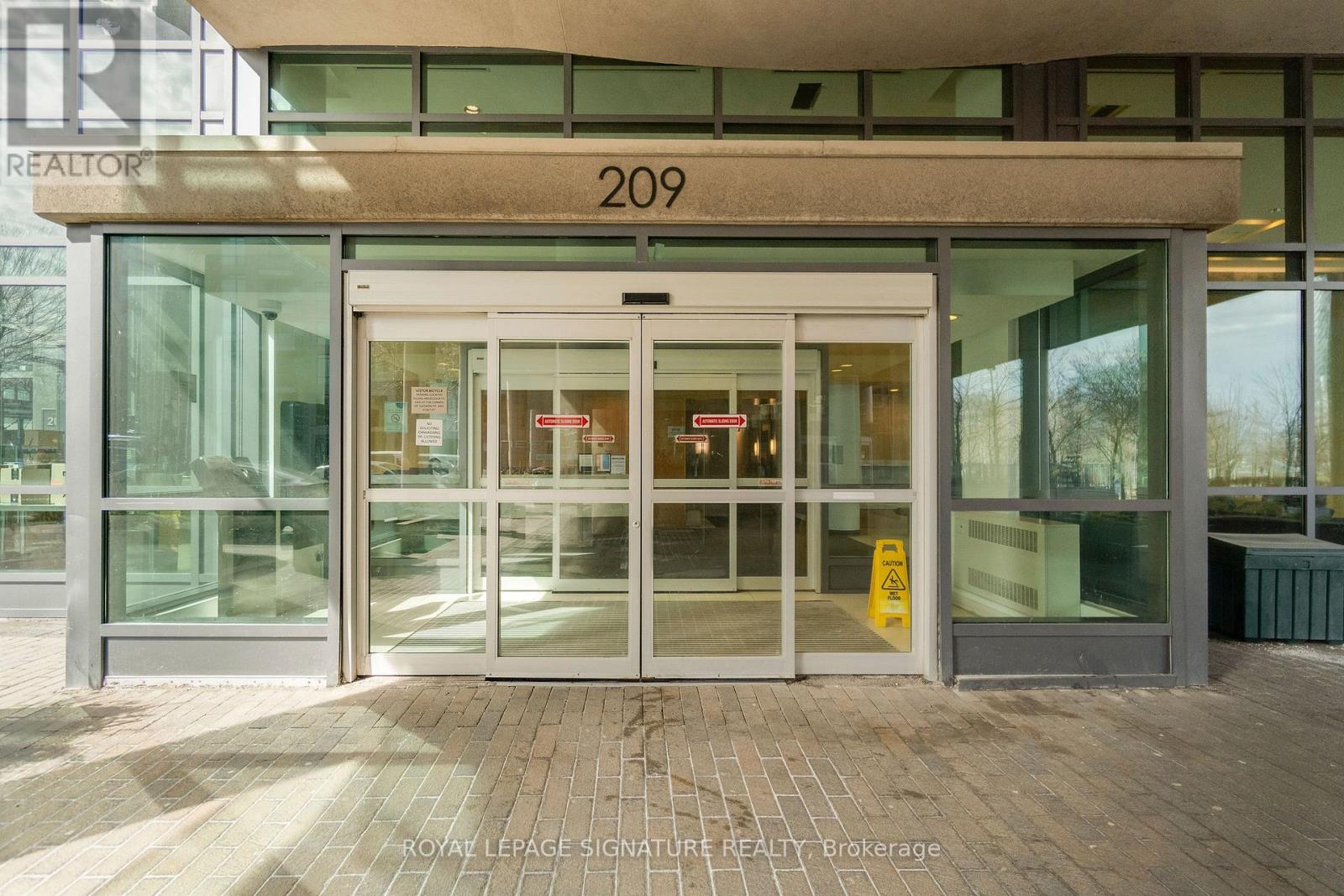 368 - 209 Fort York Boulevard, Toronto, Ontario  M5V 4A1 - Photo 4 - C12985696