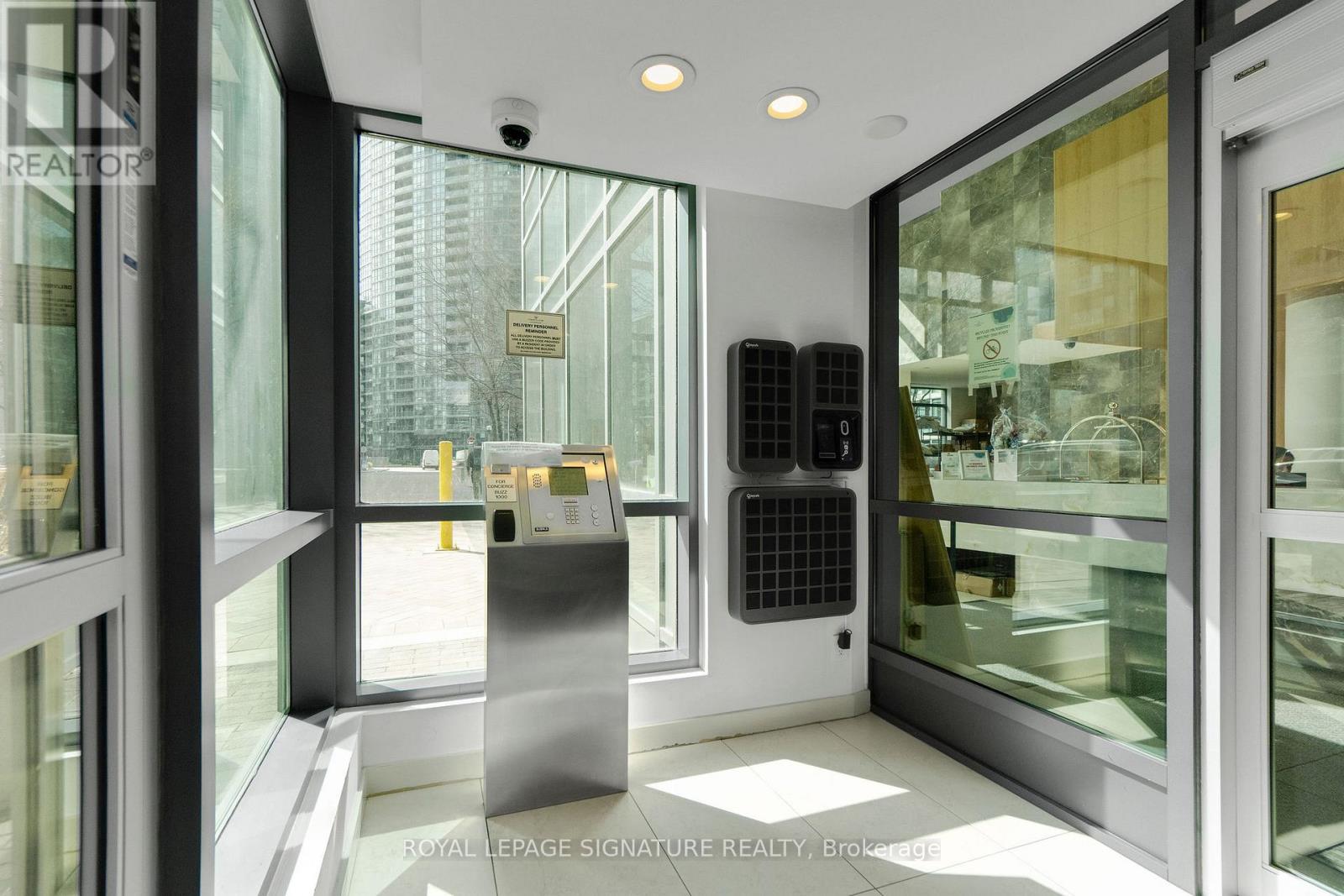 368 - 209 Fort York Boulevard, Toronto, Ontario  M5V 4A1 - Photo 5 - C12985696