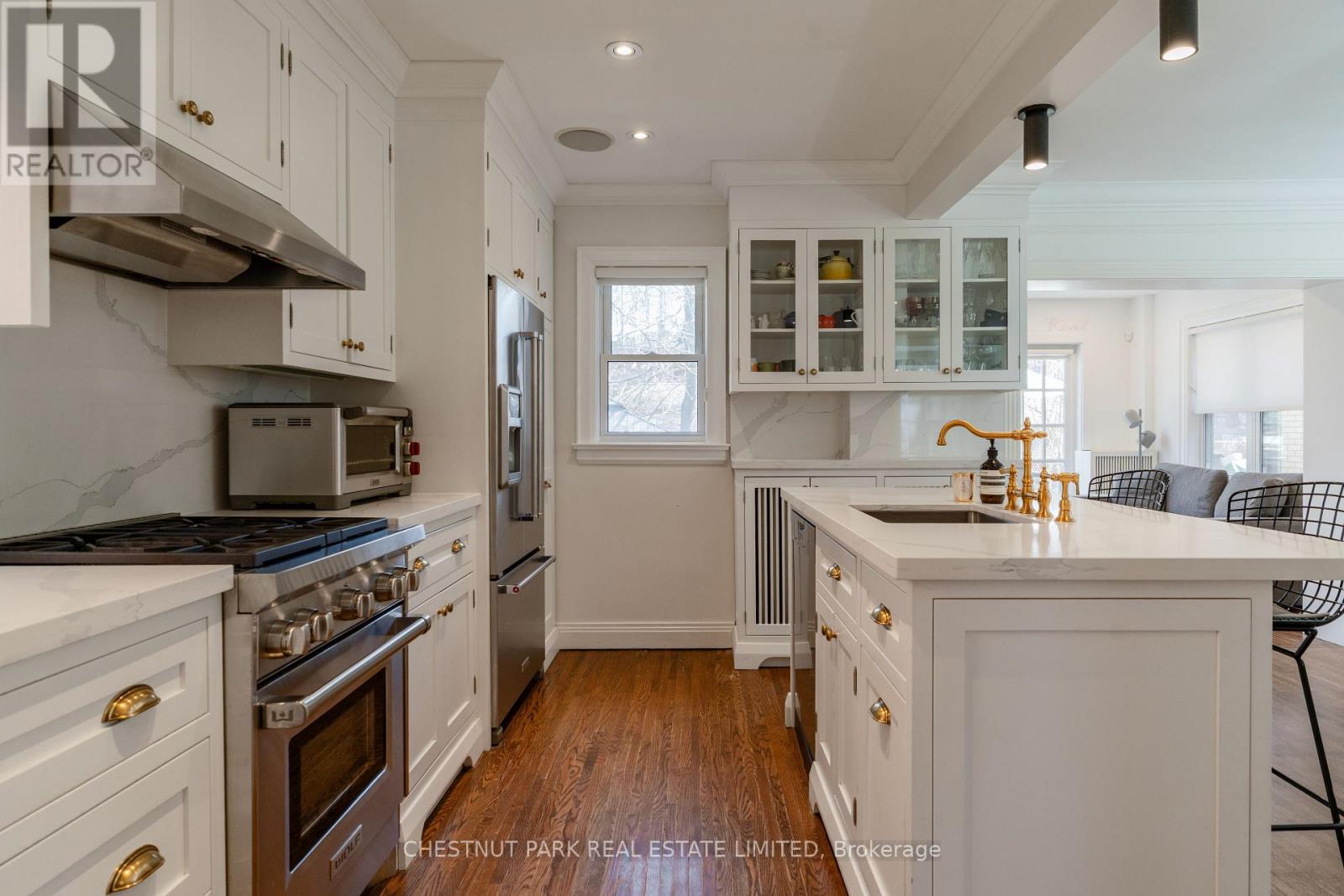 19 Heather Road, Toronto, Ontario  M4G 3G2 - Photo 10 - C12985730