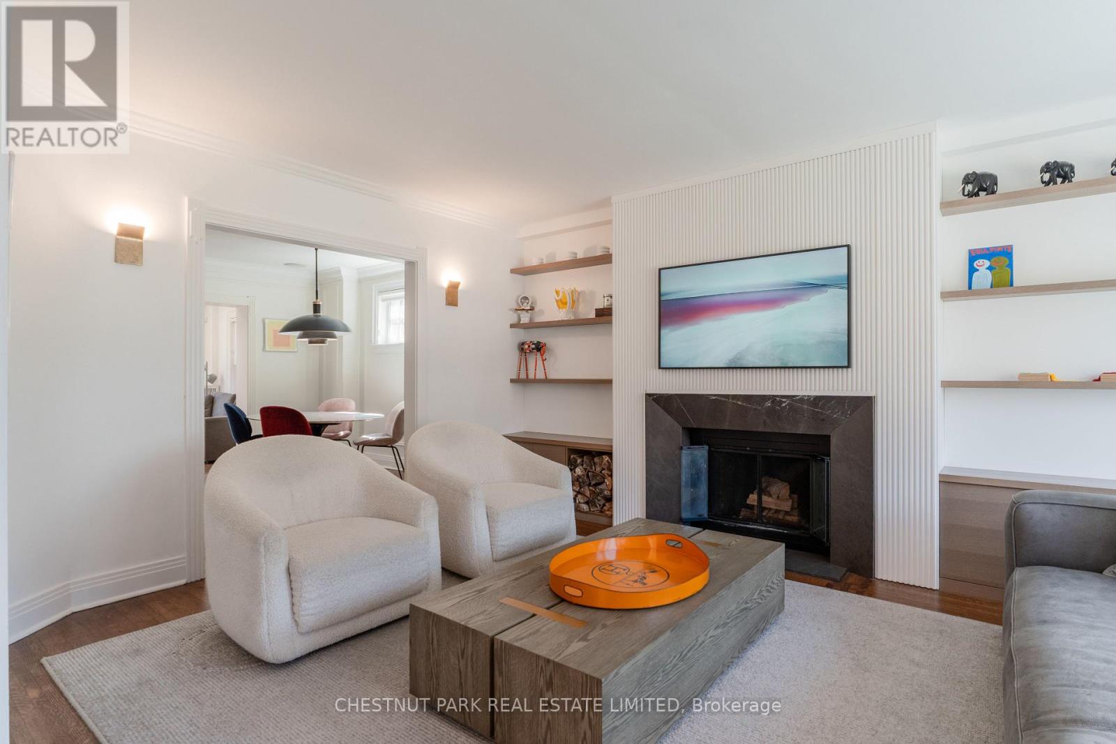 19 Heather Road, Toronto, Ontario  M4G 3G2 - Photo 3 - C12985730