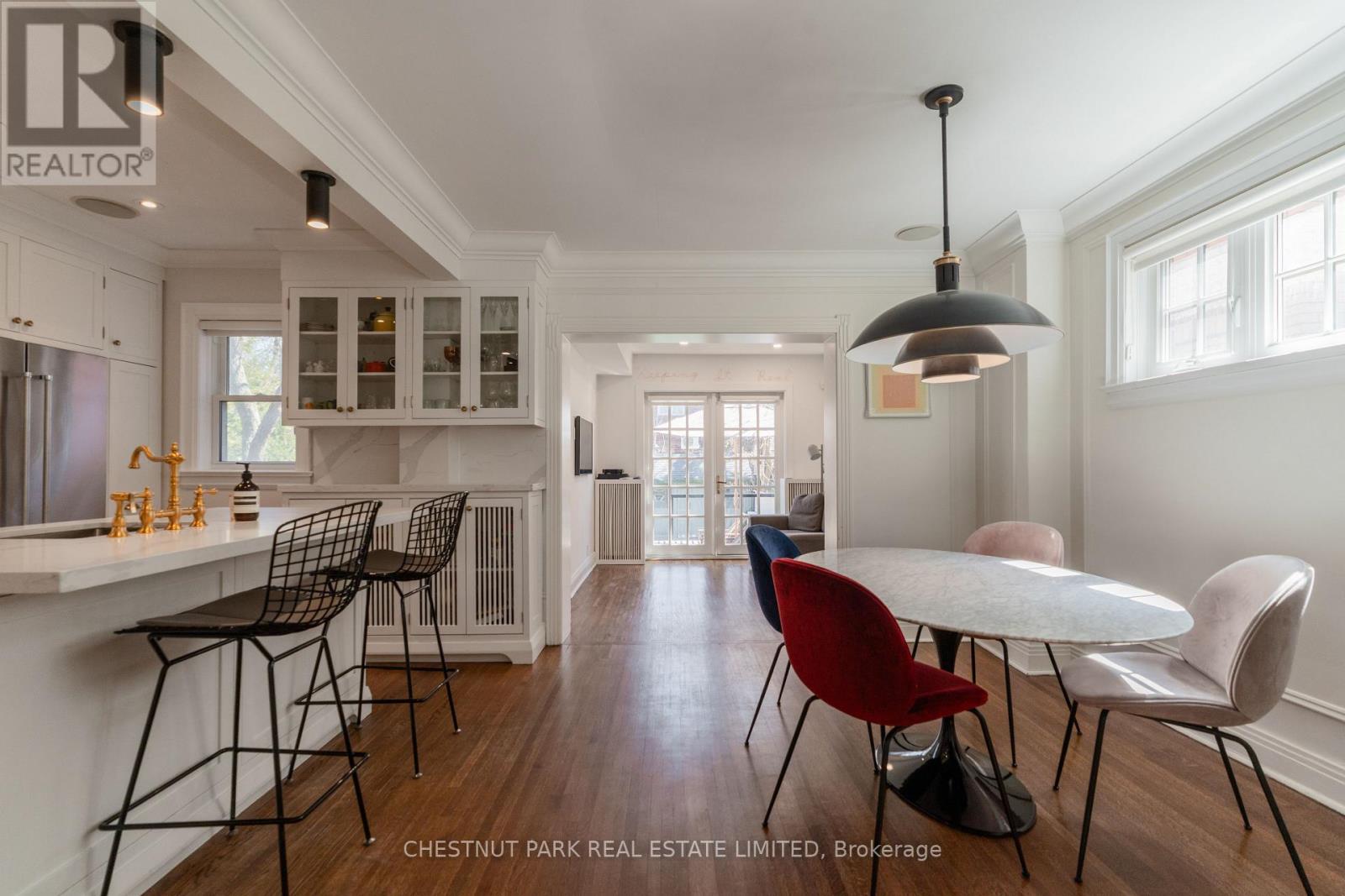 19 Heather Road, Toronto, Ontario  M4G 3G2 - Photo 6 - C12985730